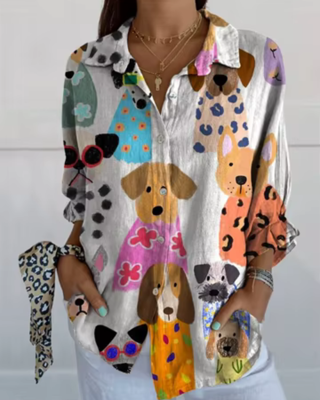 Lili® | Blusa exclusiva para mujer con estampado de perro